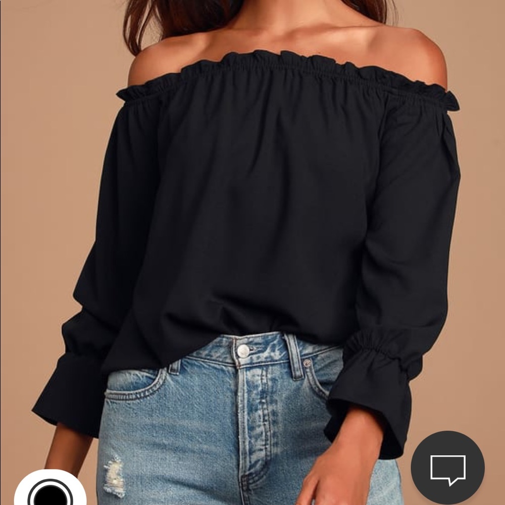 Lulu’s black top